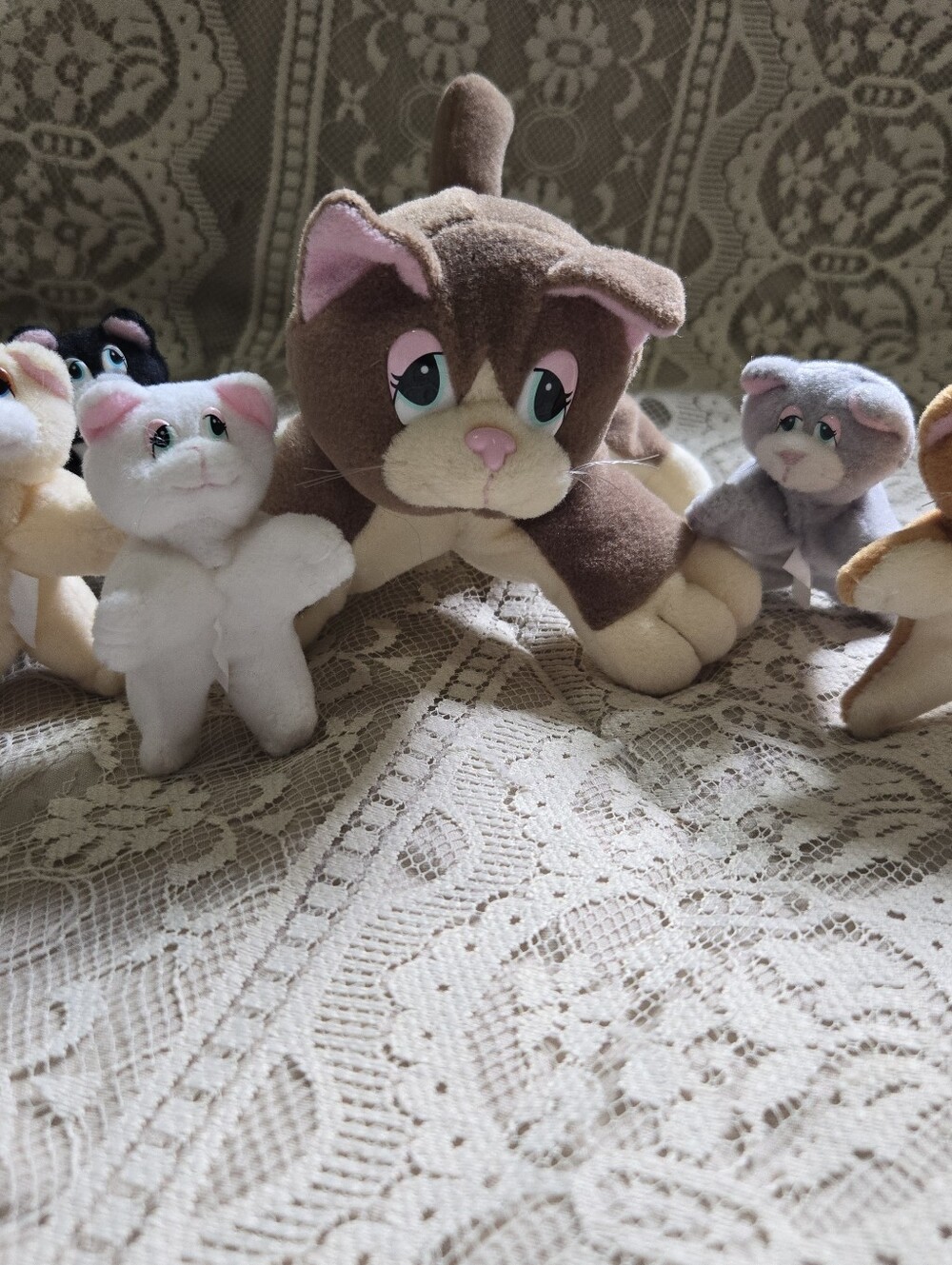 Vintage 1990s Galoob Pound Purrries Cat & 5 Newborn Kittens Family Lot